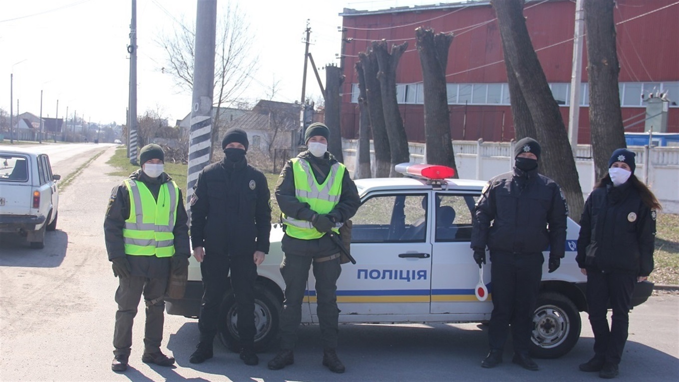   У Калинівці запрацювали пересувні карантинні пости