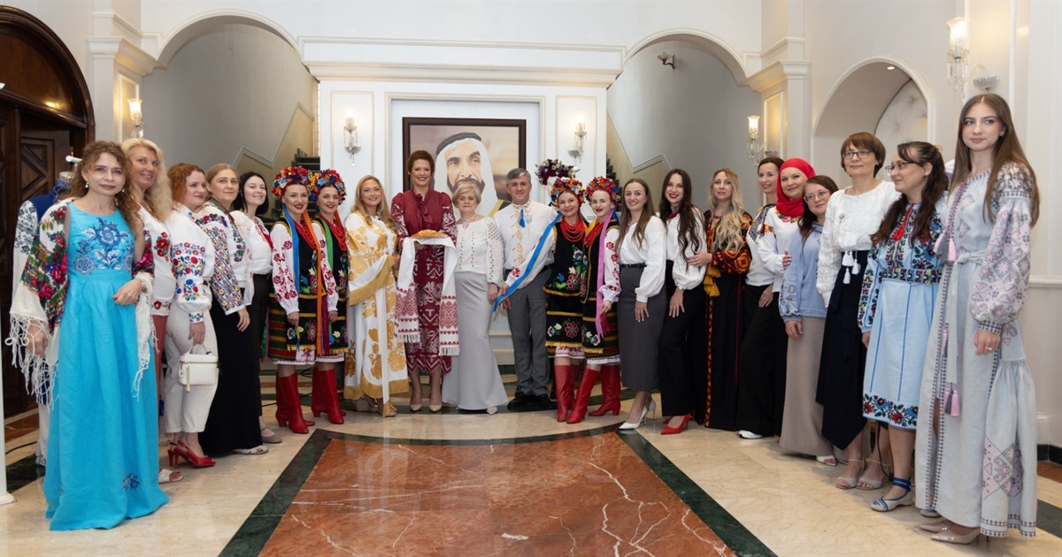 Мова культурної дипломатії: в ОАЕ відбувся український форум до Всесвітнього дня вишиванки
