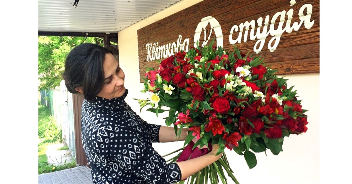 У «Квітковій студії» воїни з фронту замовляють для коханих жінок доставку букетів по Переяславу
