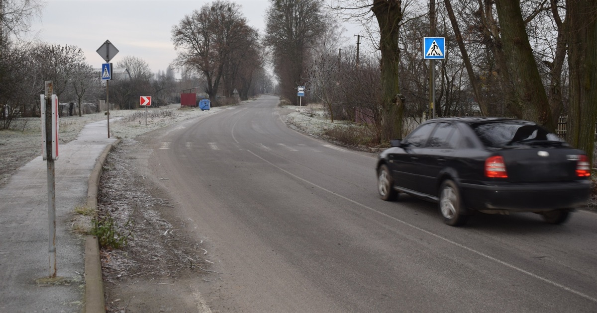 У Майстровій Волі планують приборкати "гонщиків" на центральній дорозі