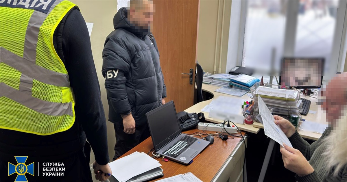 Робили "невидимими" для мобілізації: на Житомирщині блокували схему за участі посадовців ТЦК