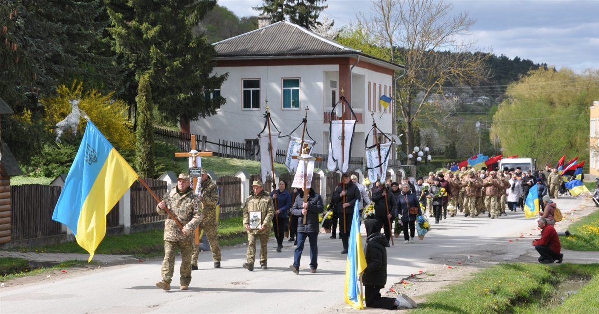 На Чортківщині провели в останню путь уже п`ятого воїна з села Білої