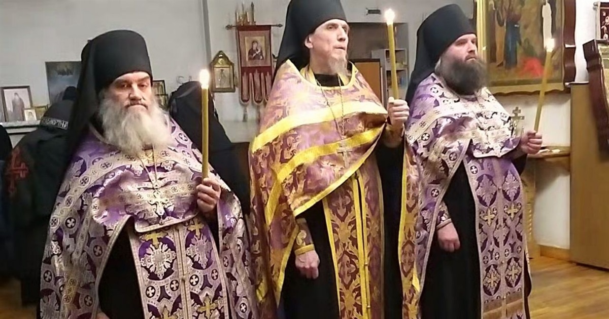 Президент позбавив громадянства України проросійського священника з Волноваського району
