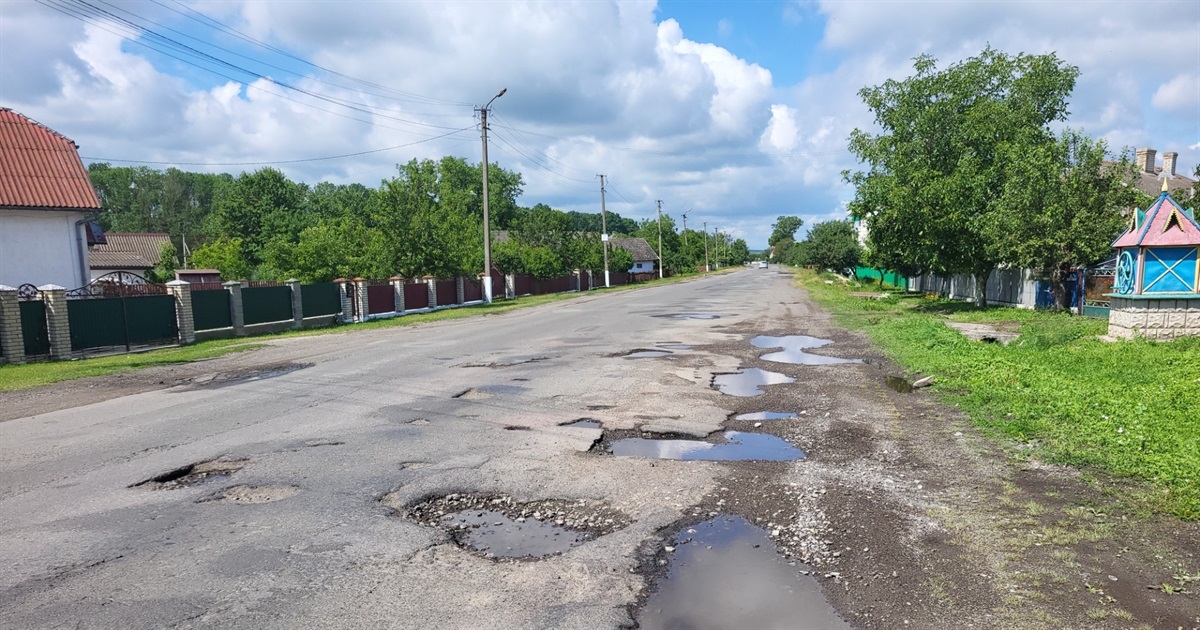 Дорога Т-20-01 Бучач – Чортків – Скала-Подільська: ремонт розпочали, але завершити не поспішають