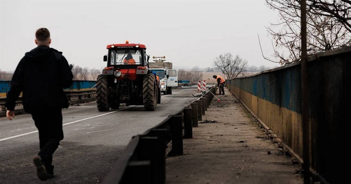 Проїзд в районі мосту через Дністер та села Маяки, хоч і з обмеженнями, але вже відновлено
