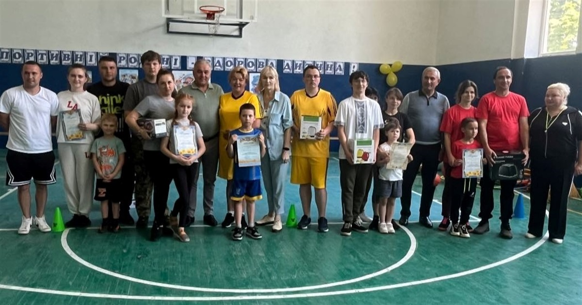 "Спортивна родина – здорова дитина": у Циблівській громаді вдруге провели сімейні змагання