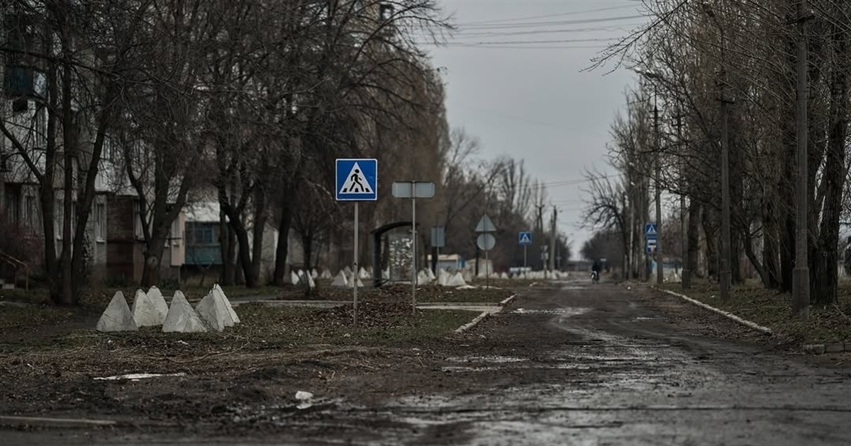 У Покровську, де тривають вуличні бої, знайшли чотирьох дітей. Багатодітну родину вже евакуювали