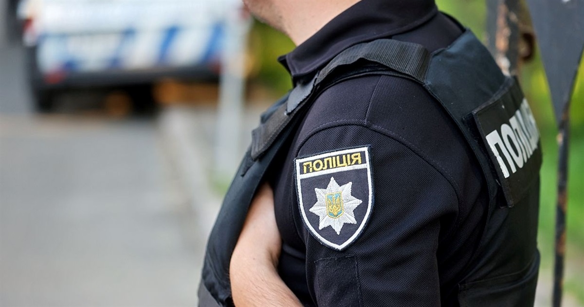 Хотів допомогти незнайомцю та став його жертвою: на Звягельщині ошукали чоловіка
