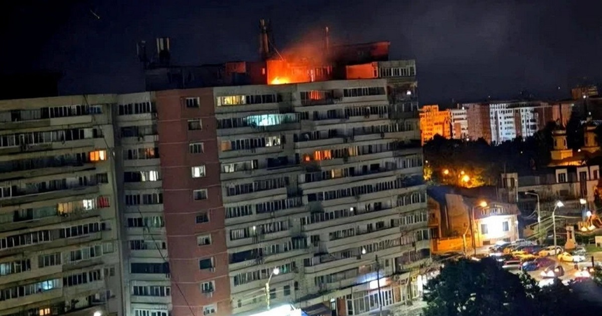 Російський шахед поцілив в багатоповерхівку у румунському Галаці: є постраждалі, НАТО занепокоєне