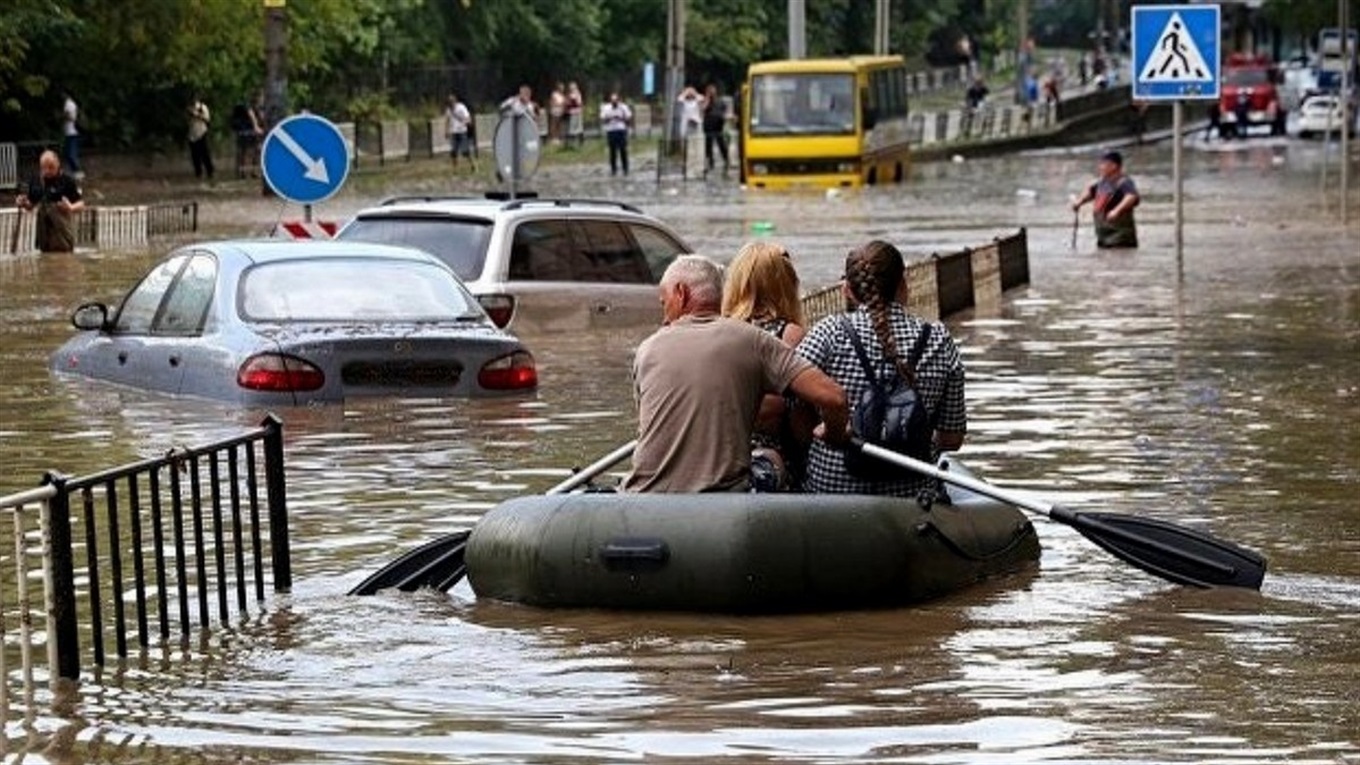 В Крыму город ушёл под воду