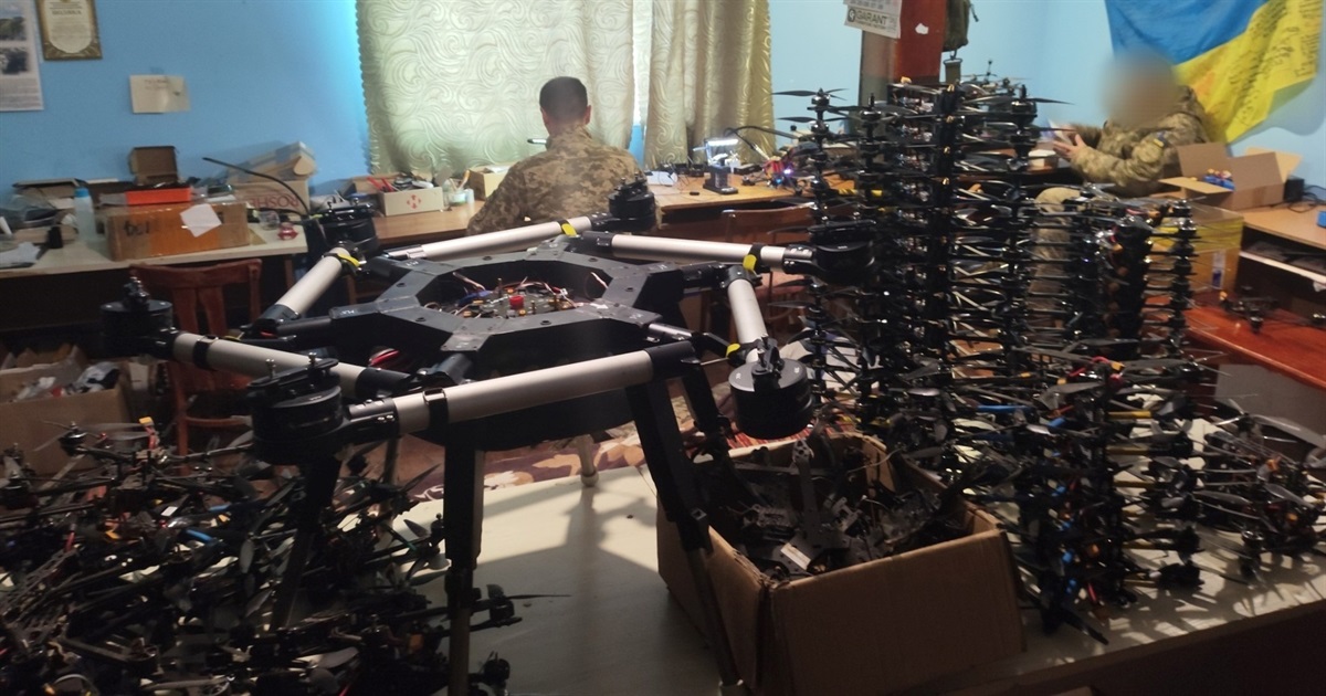 Благодійний фонд "Дрони Звягеля" передав Силам оборони 282 FPV-дрони на 3,2 мільйона гривень