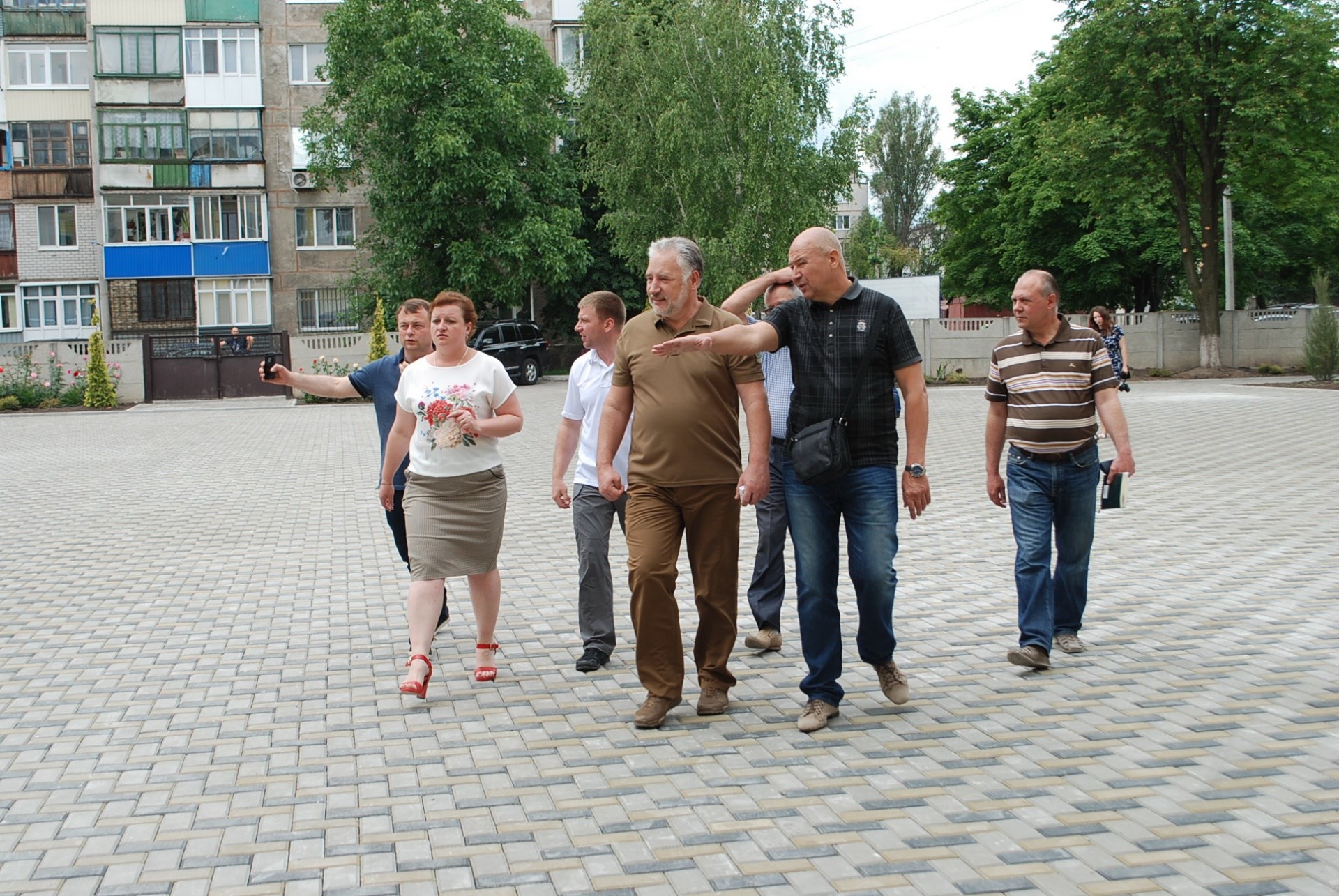 Губернатор відвідав опорну школу Покровська 