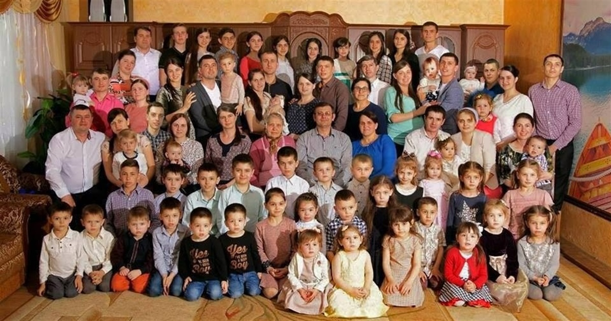 98 дітей, онуків і правнуків у Галини Павлюк зі Жмеринки: вітаємо з Днем родини