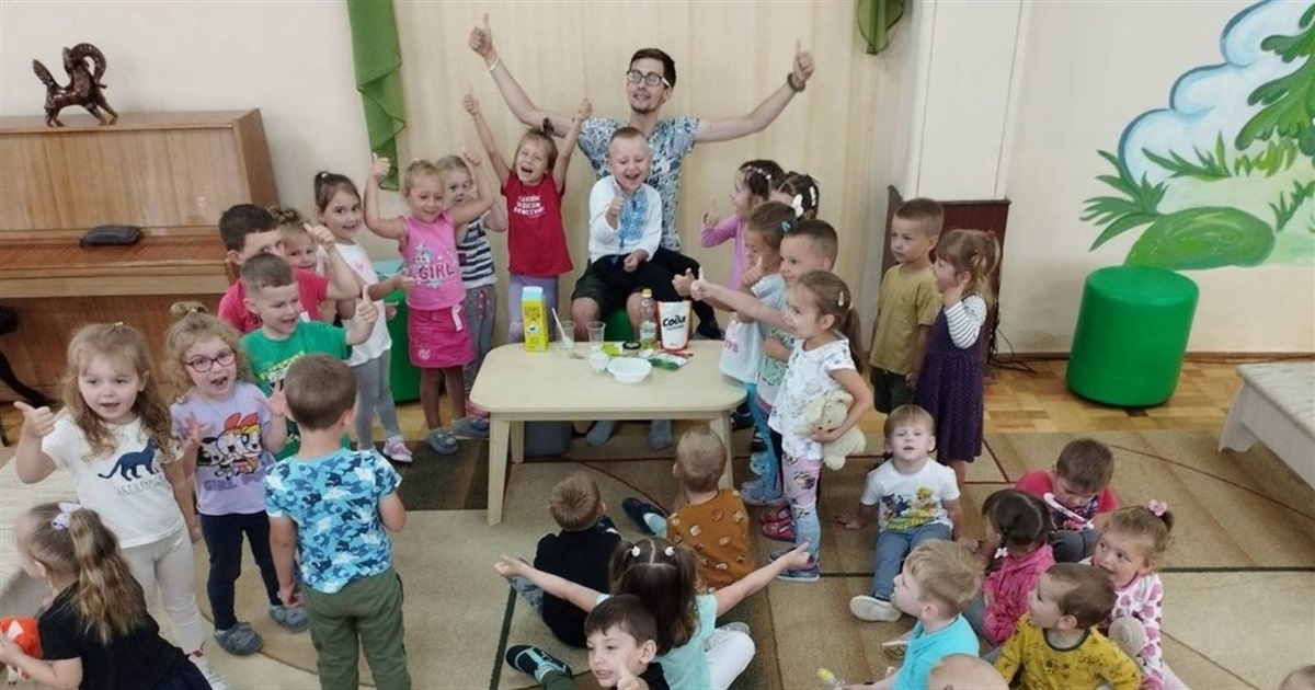 Чоловік-вихователь дошкільнят: уродженець Звягеля Ростислав Перехожук про роботу з дітьми
