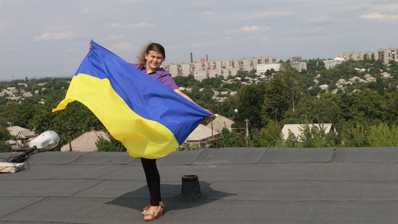 В Попасній підтримали флешмоб #Мій_Прапор_Моя_Гордість: яскраві фото