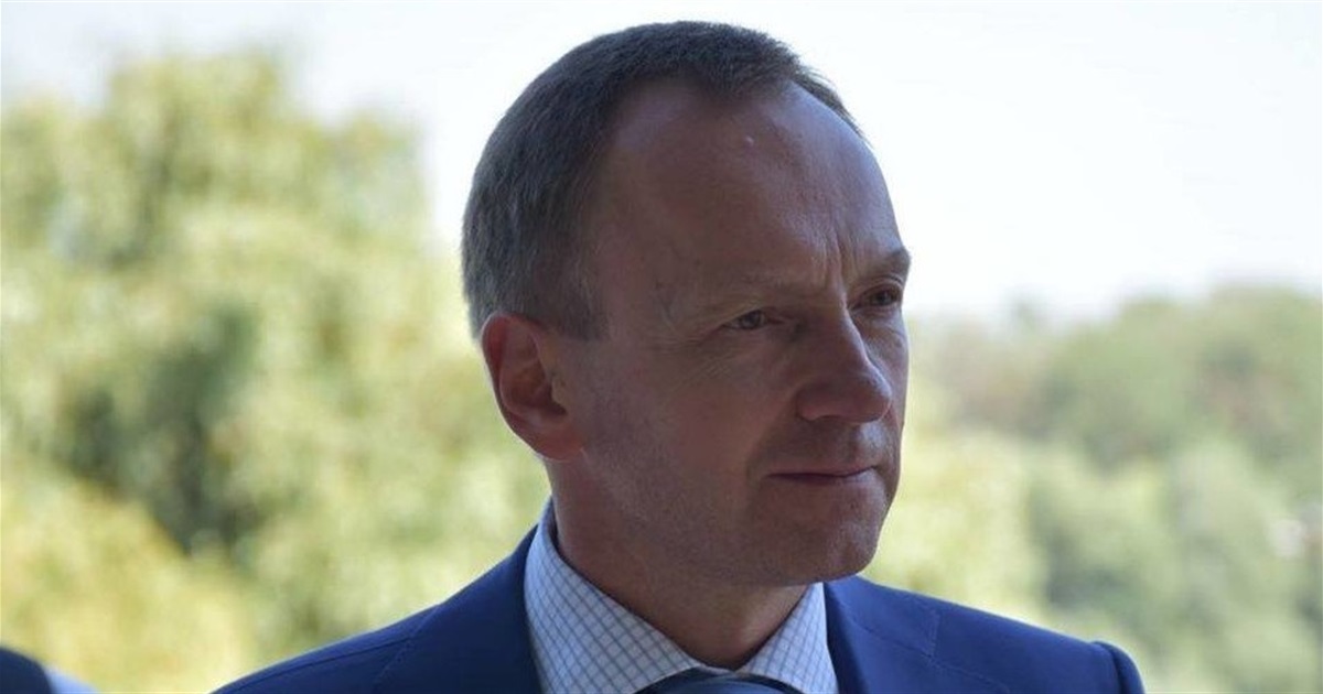 Дивлюсь повідомлення про ціну своєї курточки.Ну це зійти з розуму, - Атрошенко про свій верхній одяг