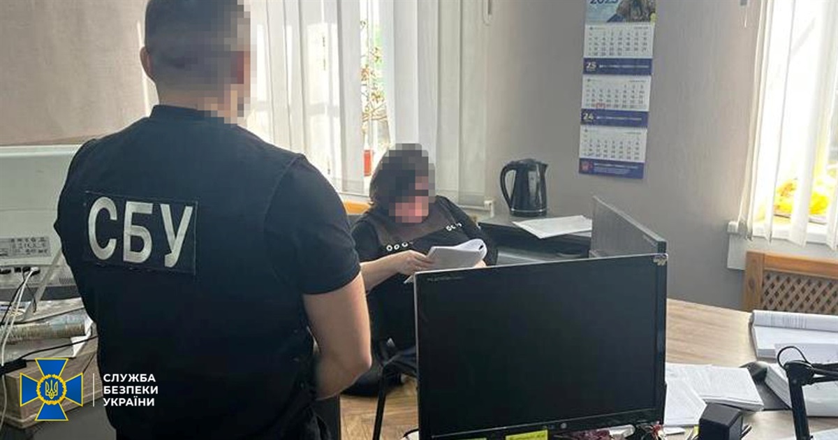 Судитимуть переселенку із Донеччини, яка "зливала" ворогу розвідданих про ЗСУ на Житомирщині