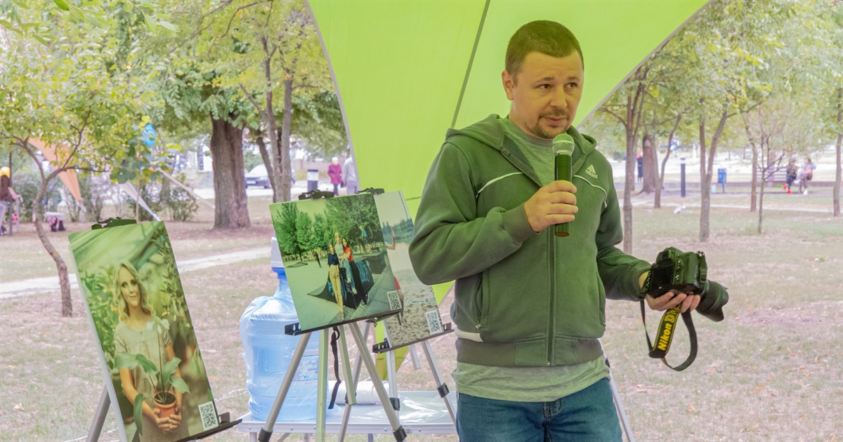 Це фотопроєкт "Свої незнайомці". Автори представили його на "Фестивалі думок" у Сєвєродонецьку