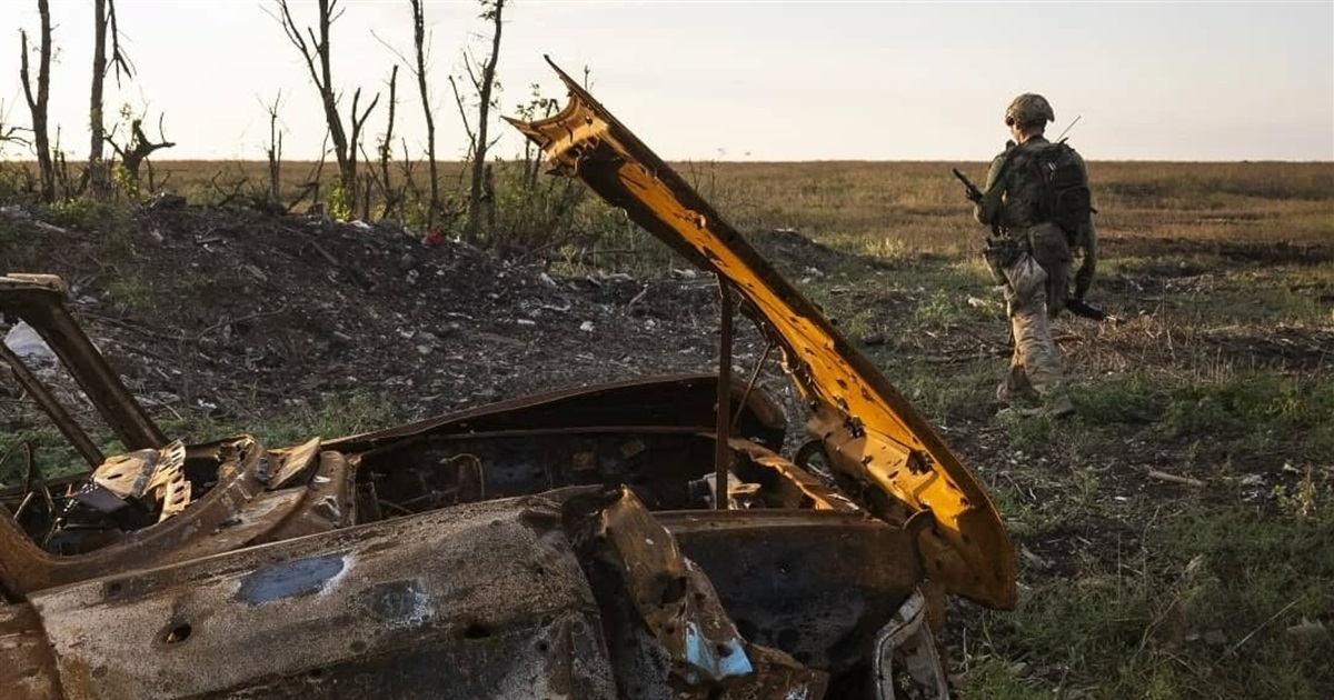 Фільм Мстислава Чернова "2000 метрів до Андріївки" номінували на престижну премію США. Що відомо