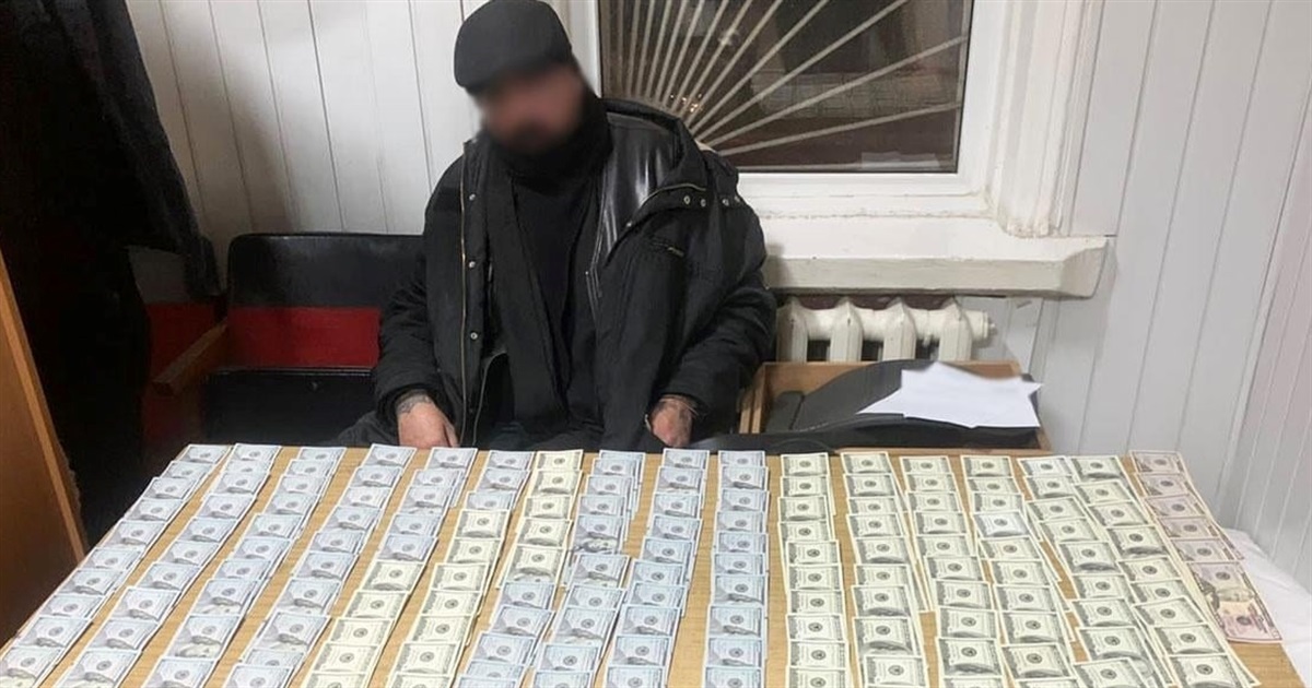 З ангару в Талалаївці вкрали 180 тонн насіння. Зловмиснику вдалося заробити на цьому 16 тис. доларів