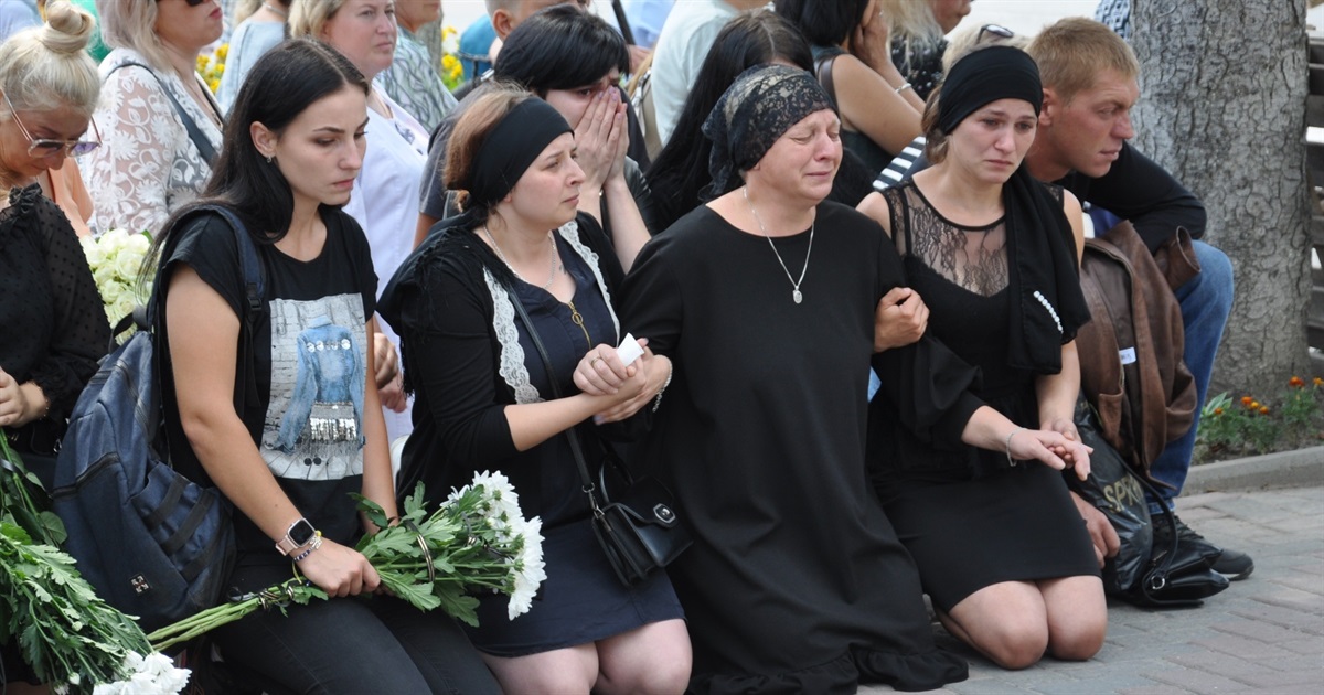 У перший день осені до рідного Чорткова назавжди повернувся 22-річний воїн Карпосюк Роман