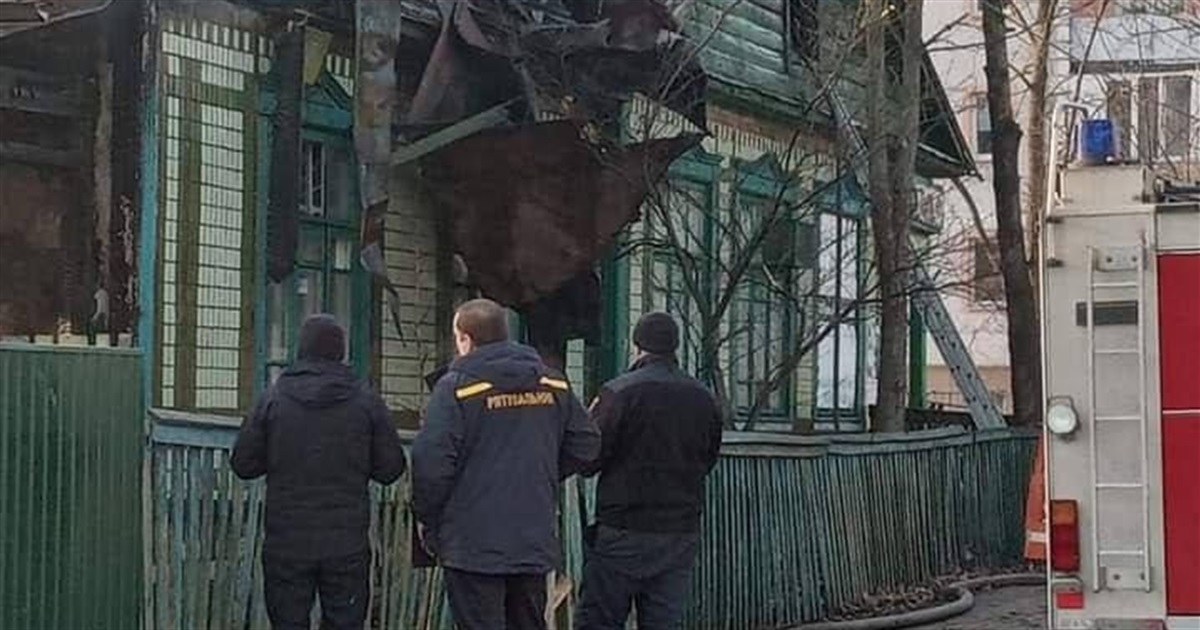 У Ворзелі згоріла старовинна "Аптека 77", з якої хотіли зробити музей: її відновлять (ОНОВЛЕНО)