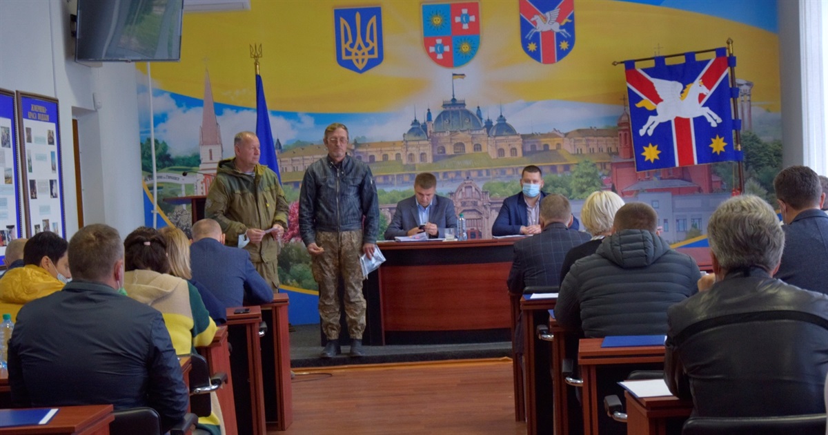 У Жмеринці волонтери нагородили старост за активну допомогу учасникам АТО: засідання виконкому
