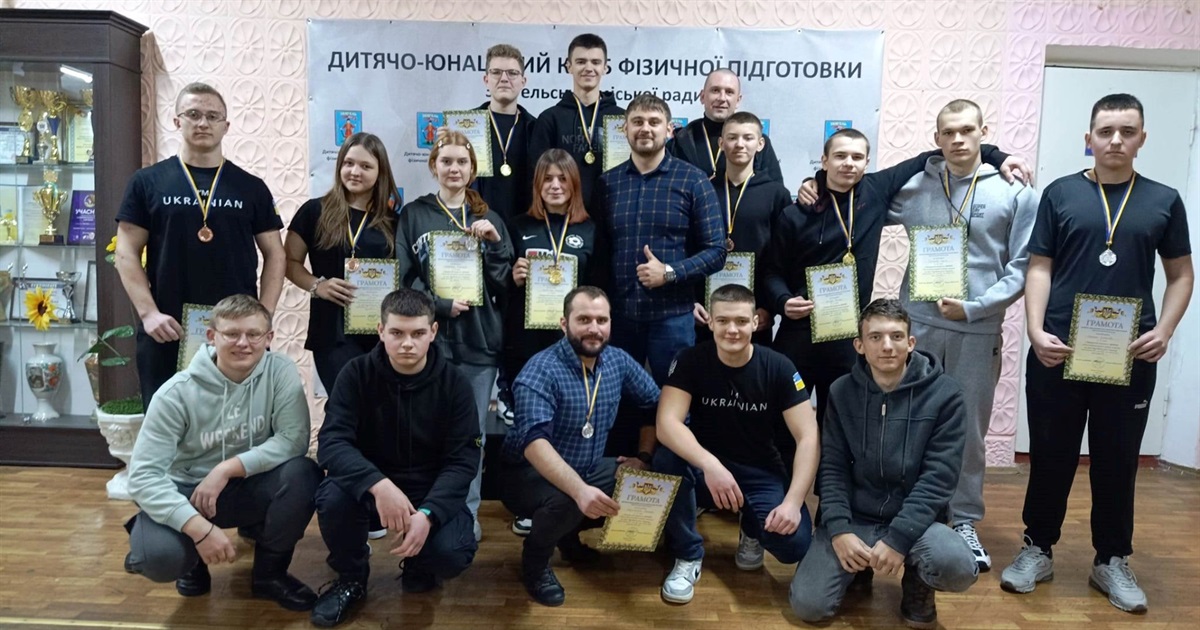Відкрита першість ДЮКФП з багатоповторного жиму у Звягелі: хто зайняв призові місця