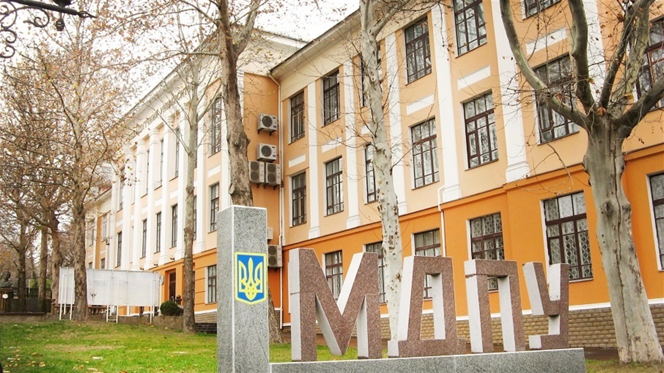 95-летний юбилей мелитопольского педуниверситета отметили под музыку и с вручением наград 