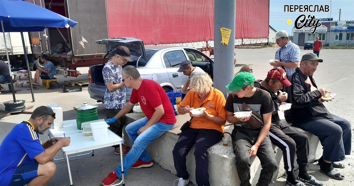 У Переяславі безоплатно роздають обіди нужденним віряни протестантської церкви