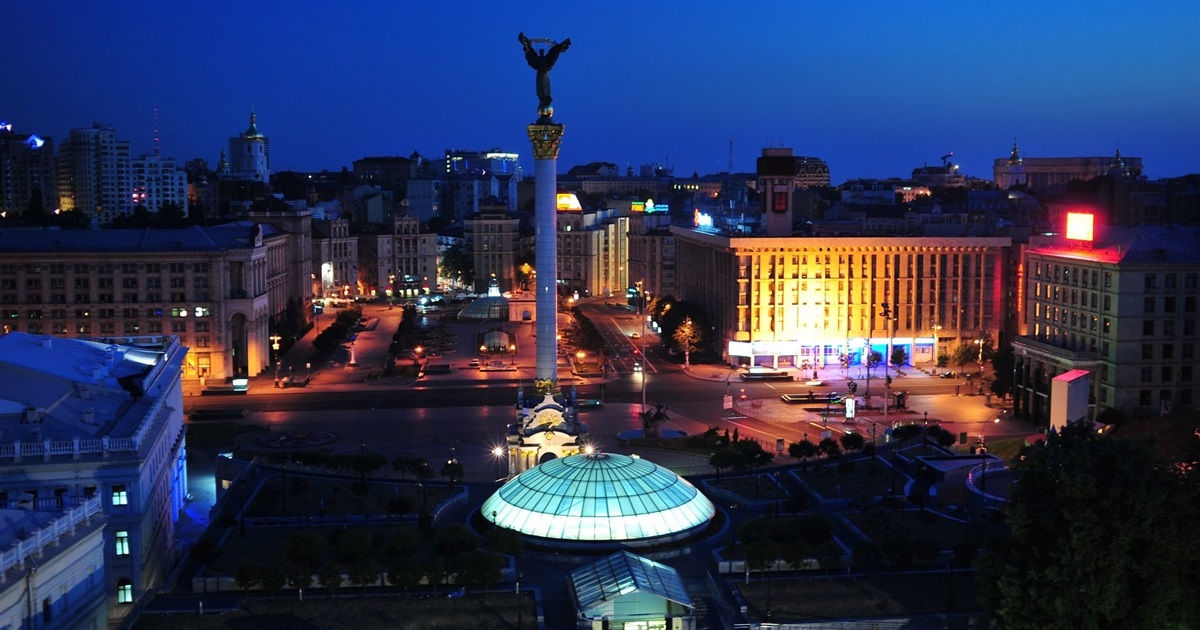 Вночі росіяни атакували Київ дронами: є постраждалі та руйнування