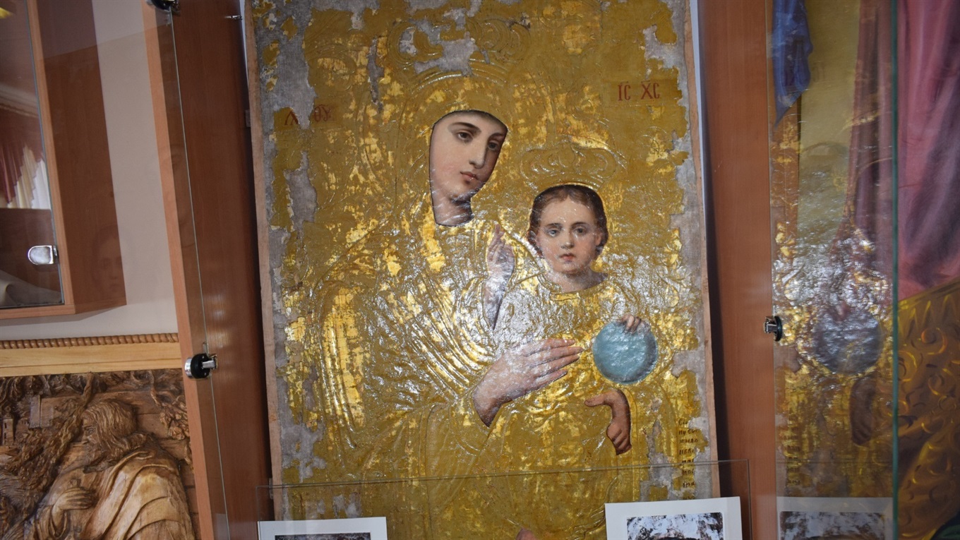 У Новограді відкрилась виставка ікон