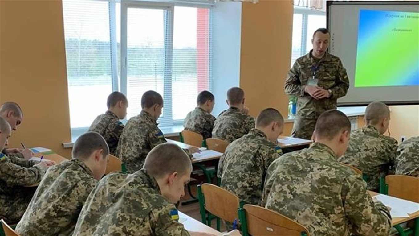 Учитель из Попасной стал призером второго тура Всеукраинского конкурса «Учитель года - 2019»