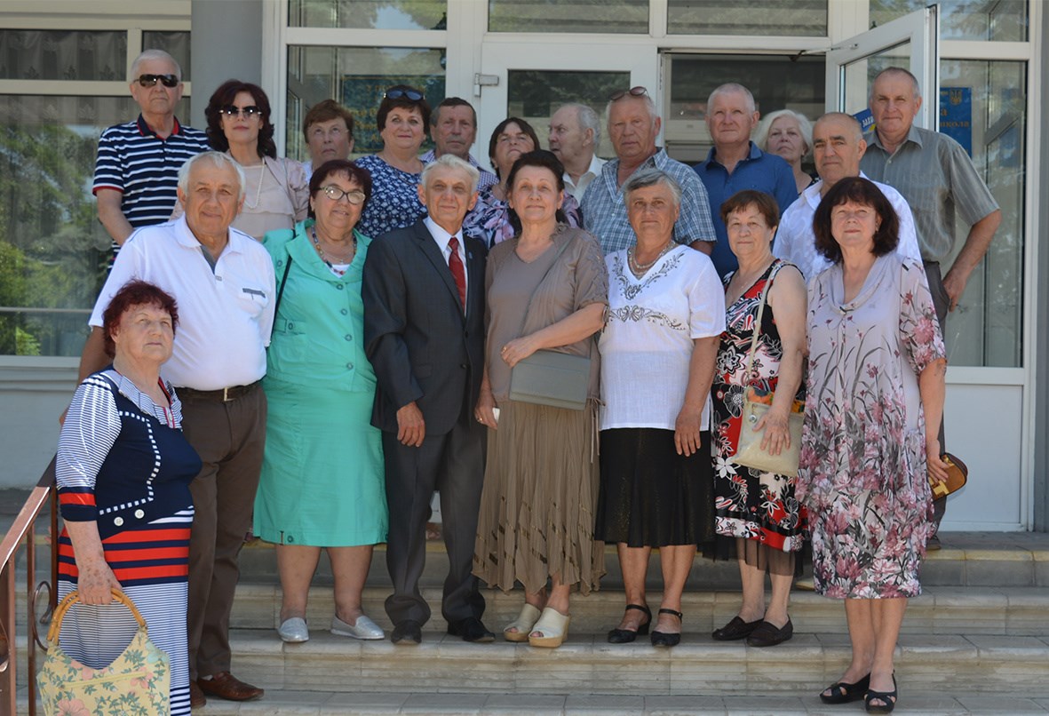 Через 50 років зустрілись у Гродівській школі випускники