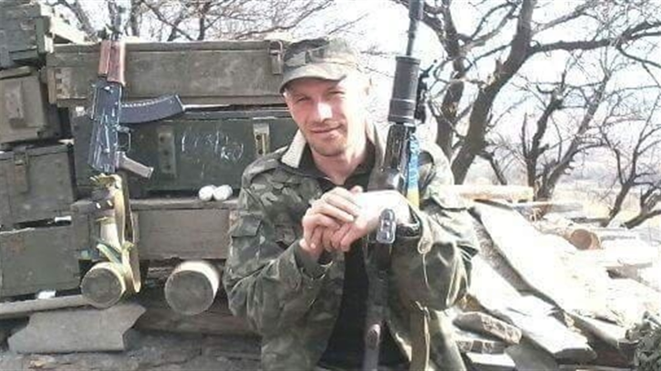 Загинув на Донбасі, народився на Хмельниччині, жив на Миколаївщині. Южноукраїнці вважають його своїм
