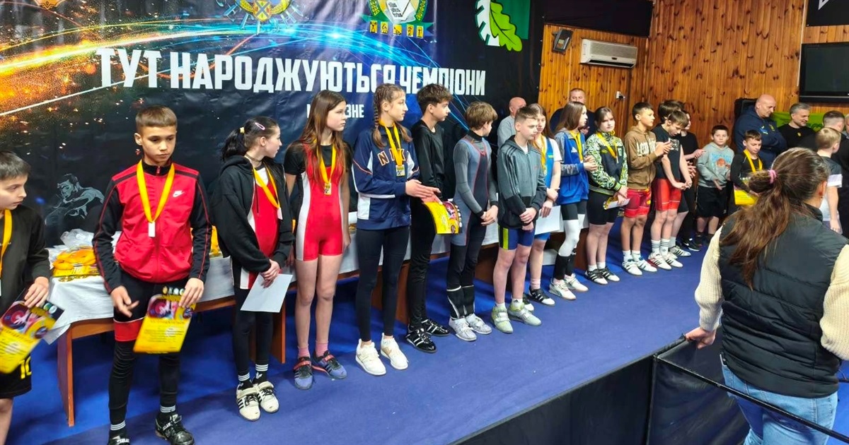 П'ять медалей здобули важкоатлети ДЮСШ на чемпіонаті Рівненщини
