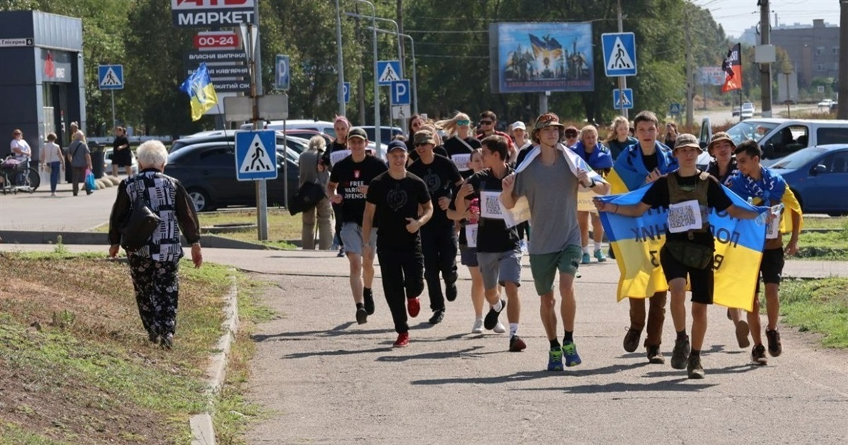 Ми віримо, що вони повернуться. У Запоріжжі відбувся забіг на підтримку військовополонених