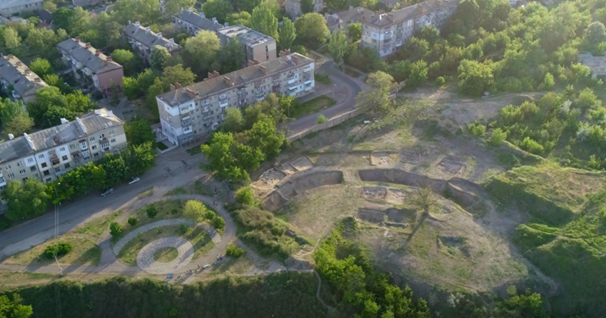 Тут можна дізнатися, як жили в Миколаєві в епоху Трої. Городище "Дикий Сад" отримало статус пам'ятки