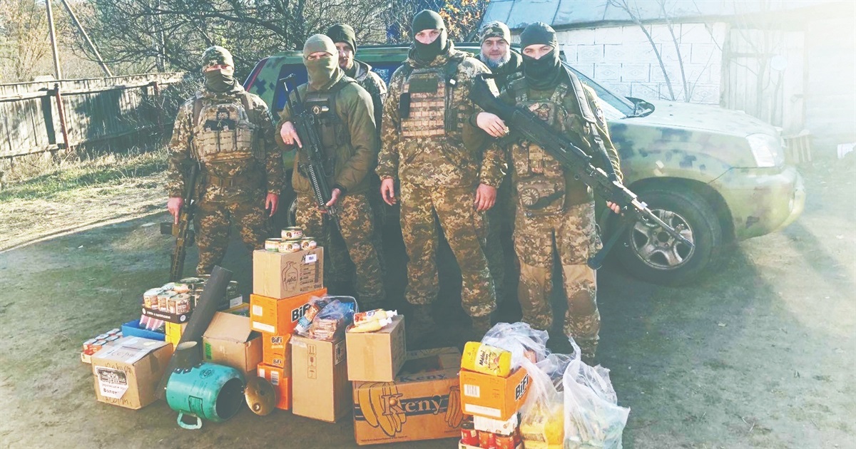 Волонтери не мають відпочинку