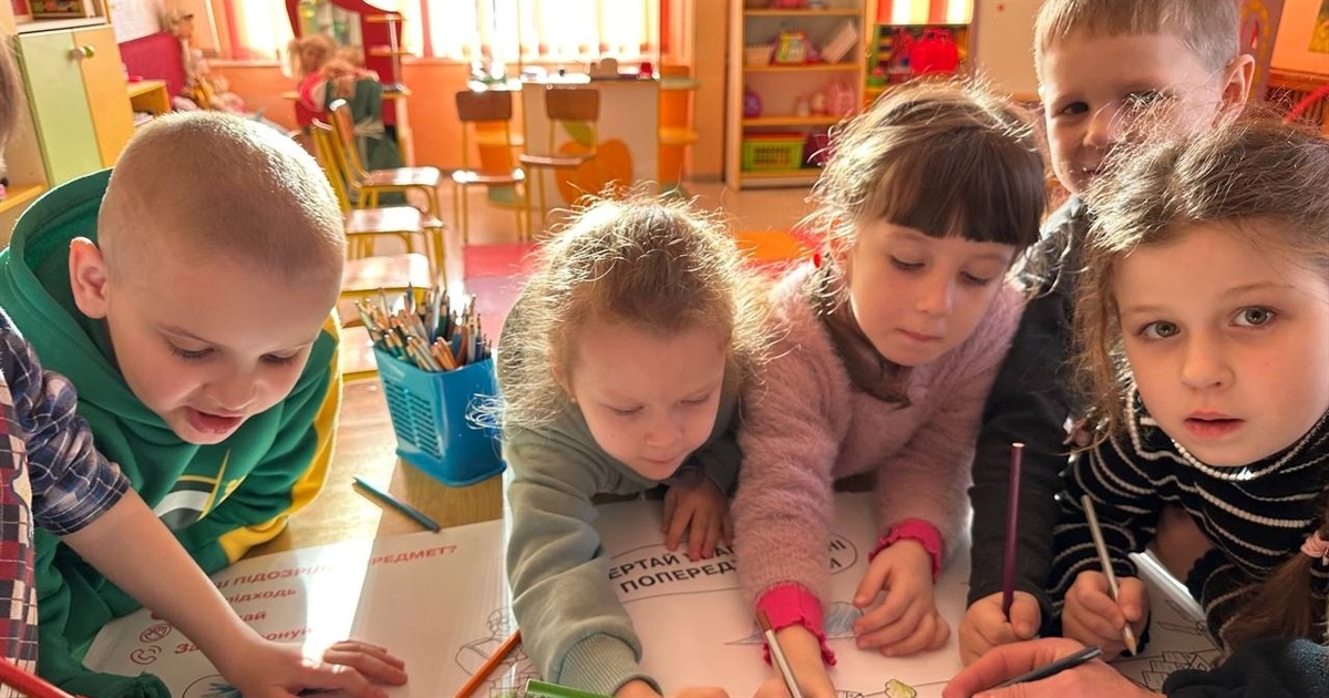 Урок безпеки для малюків: рятувальники провели пізнавальний захід в ЦРД "Дельфін"