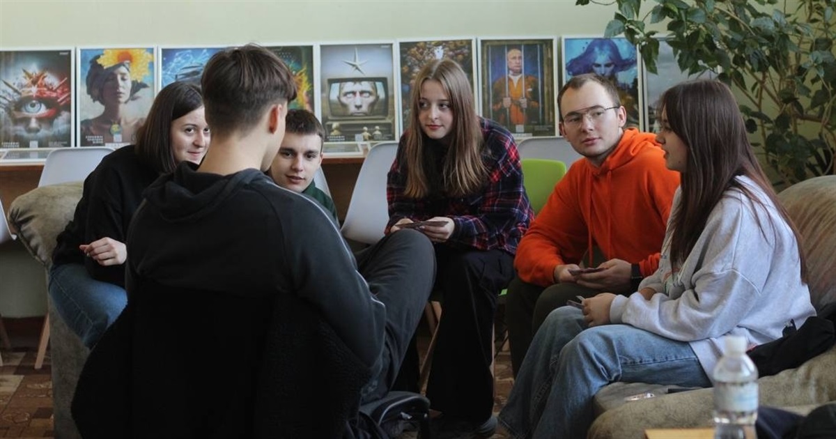 Молодість на паузу не поставиш: історія клубу любителів інтелектуальних ігор у Старокостянтинові