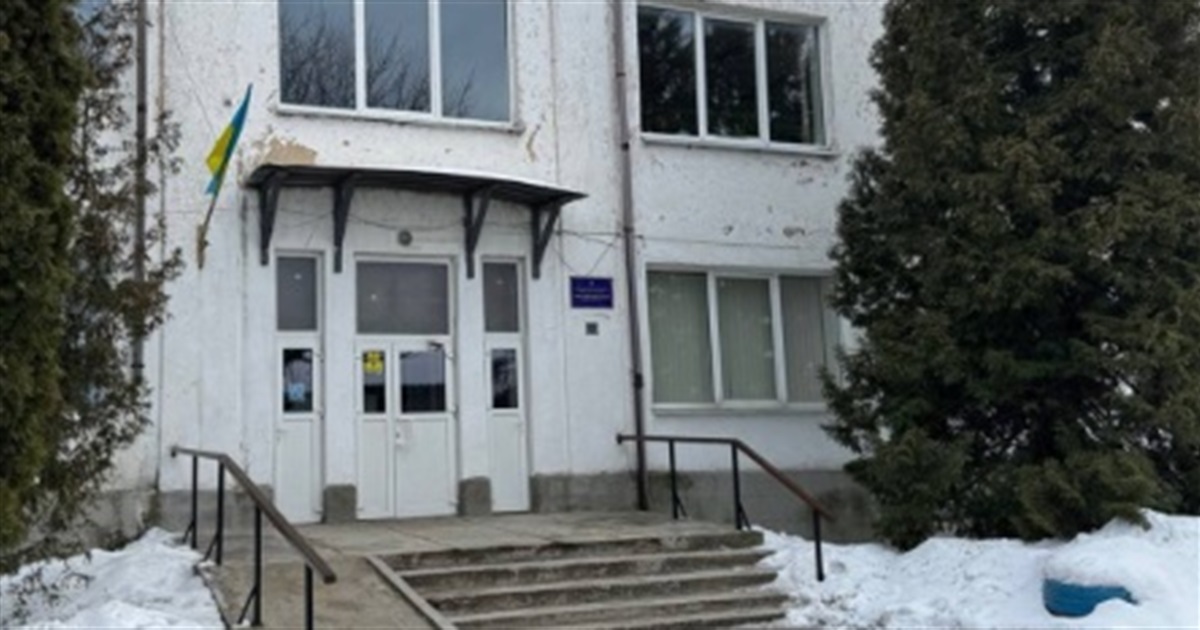 Моніторинг у Рафалівському ліцеї: виявили порушення умов навчання