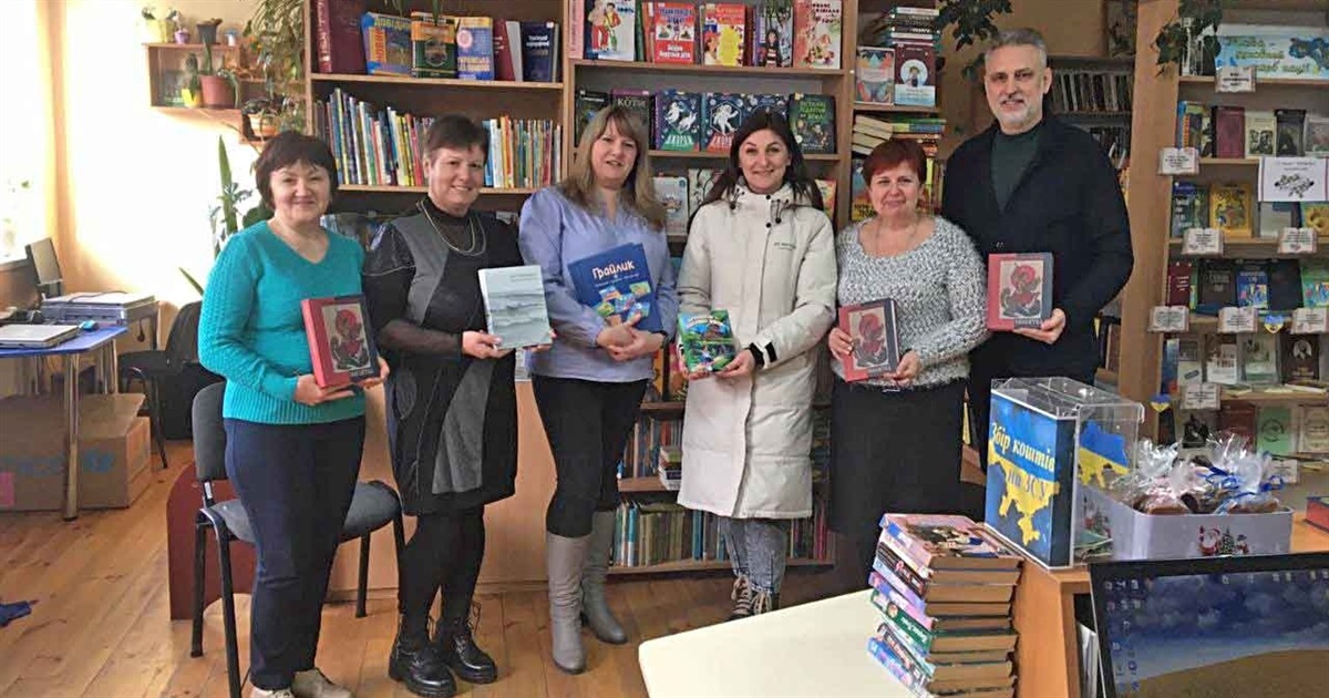 «Любіть Україну»: Жмеринська Публічна бібліотека отримала нові книги