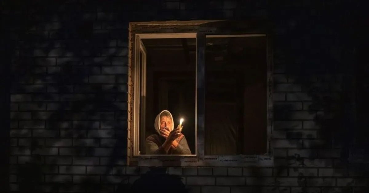 Життя без світла: як відключення електроенергії впливають на наше здоров’я та як собі допомогти