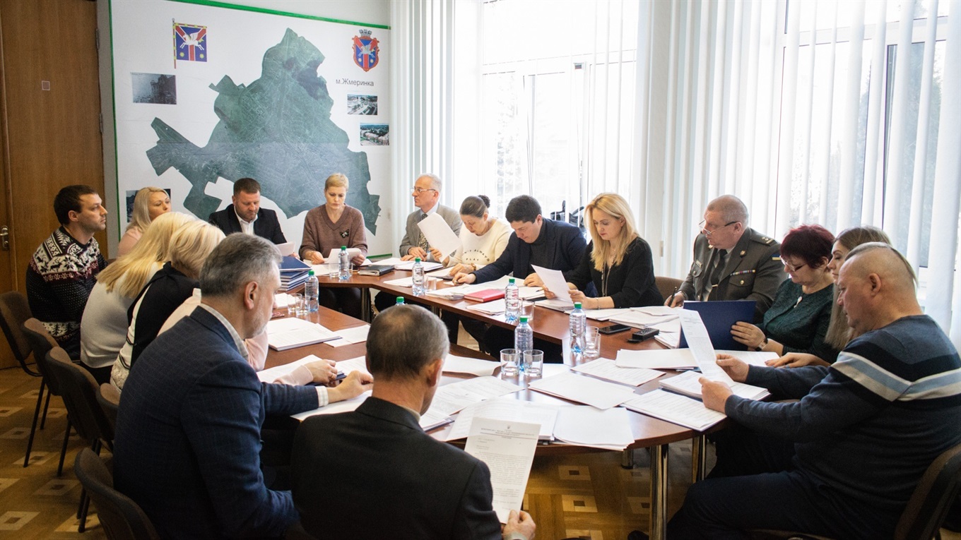 За краще оформлення вітрин у новорічно-різдвяну пору міська рада відзначить нагородами підприємців