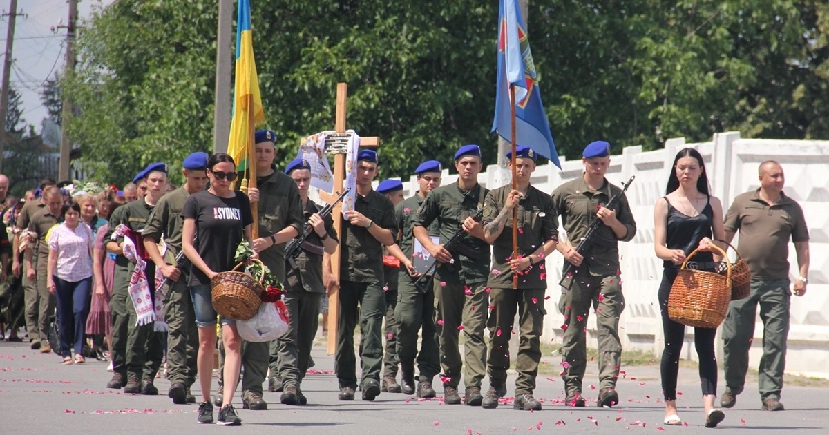 За кілька днів до загибелі нагородили орденом: у Калинівці попрощались з офіцером НГУ