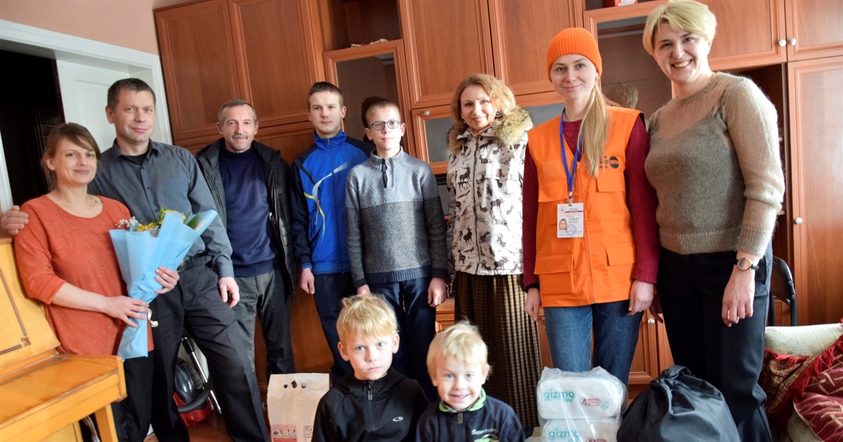 Талановиту родину жмеринчан привітали з народженням двійнят Алінки і Михайлика