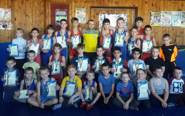 Юні борці з Покровська гідно виступили на турнірі у Селидовому