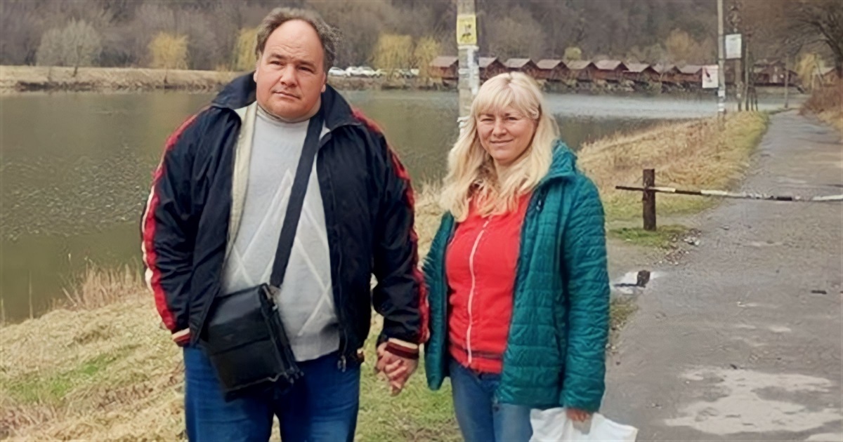 «Знаєте, що нас врятувало? Ракета не вибухнула». Історія родини волонтерів із Запоріжжя