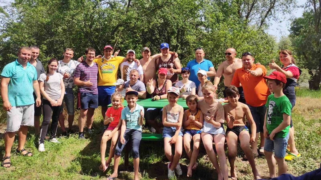 У Біляївці усі відпочивальники біля річки тепер точно знатимуть, де можна викинути сміття